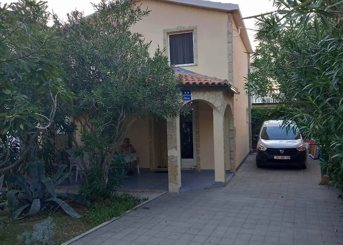 Casa vacanze Ana-1 By Interhome