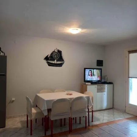 Casa de Férias Ana-1 By Interhome Vir