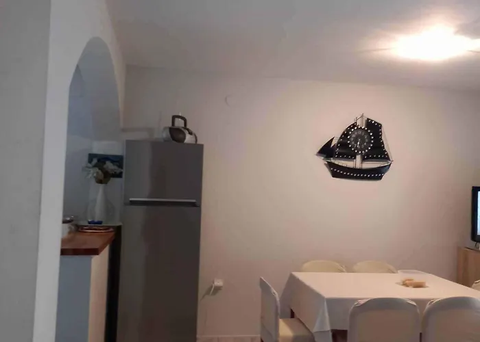 Ana-1 By Interhome Semesterbostad Vir